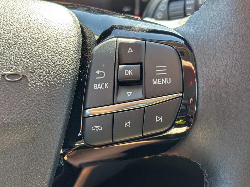 Ford Escape Vehicle Image 19