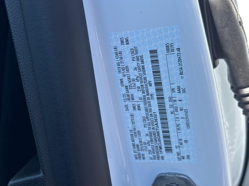 Ford Escape Vehicle Image 24