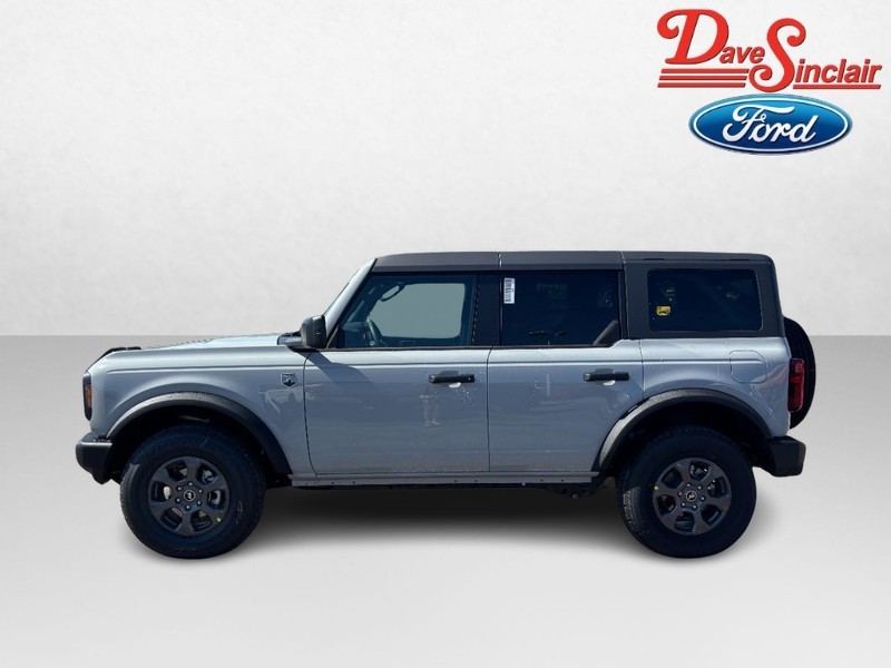 Ford Bronco Vehicle Full-screen Gallery Image 10