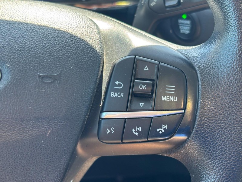 Ford Escape Vehicle Image 19