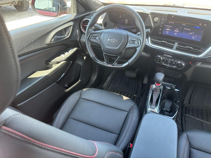 Chevrolet Trax Vehicle Image 14