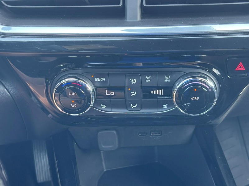 Chevrolet Trax Vehicle Image 24