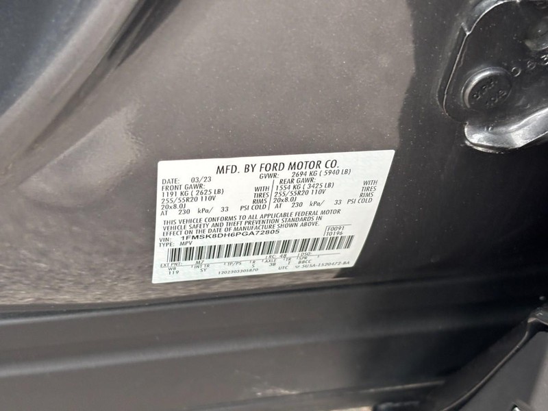 Ford Explorer Vehicle Image 26