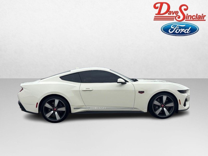 Ford Mustang Vehicle Image 05
