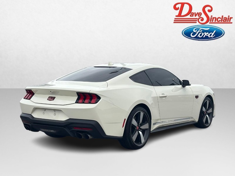 Ford Mustang Vehicle Image 07