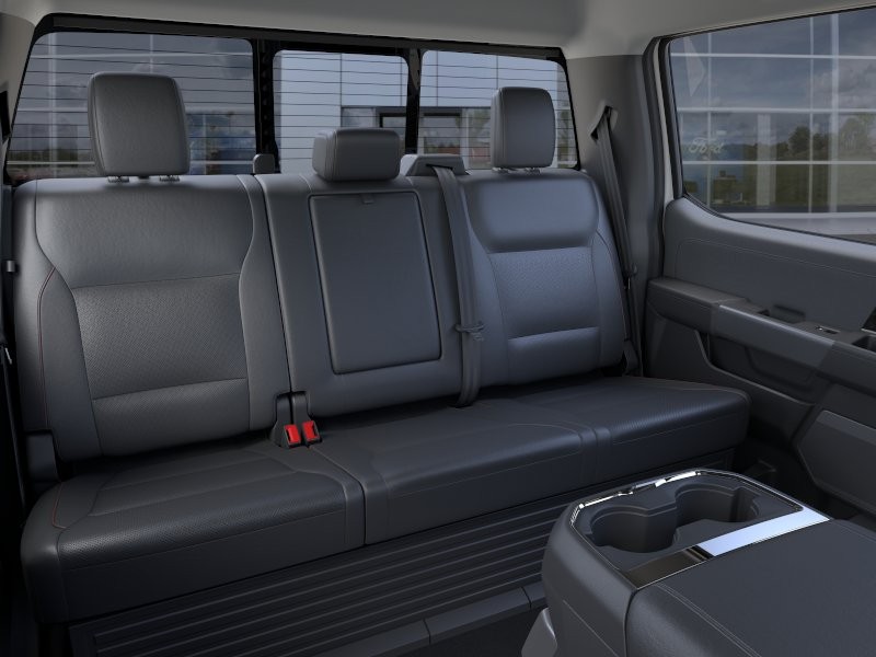 Ford Super Duty F-250 SRW Vehicle Full-screen Gallery Image 13