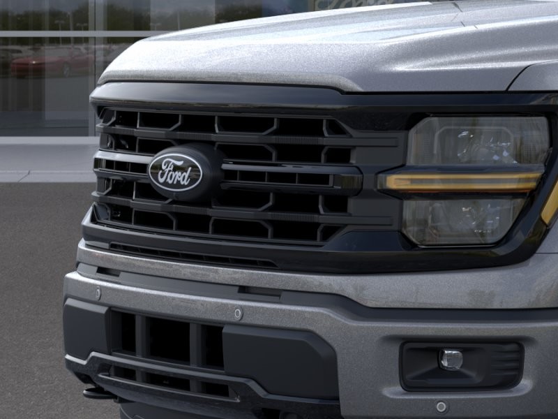 Ford F-150 Vehicle Full-screen Gallery Image 19