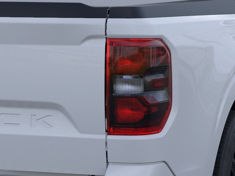 Ford Maverick Vehicle Full-screen Gallery Image 24