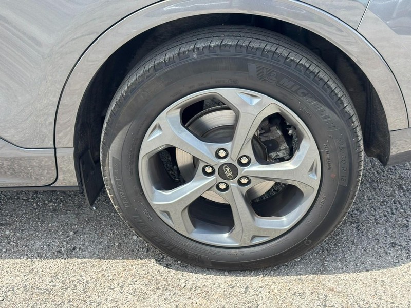 Ford Escape Vehicle Image 12