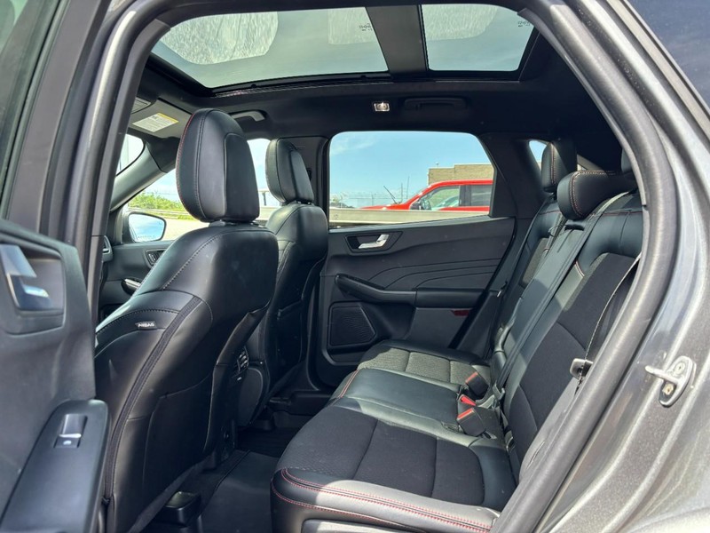 Ford Escape Vehicle Image 13