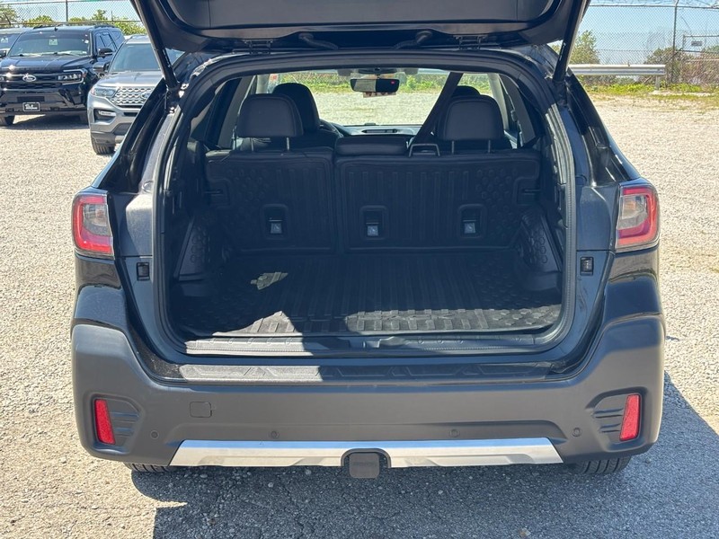 Subaru Outback Vehicle Image 11