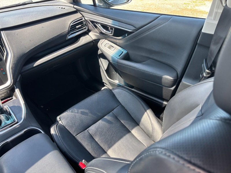 Subaru Outback Vehicle Image 16