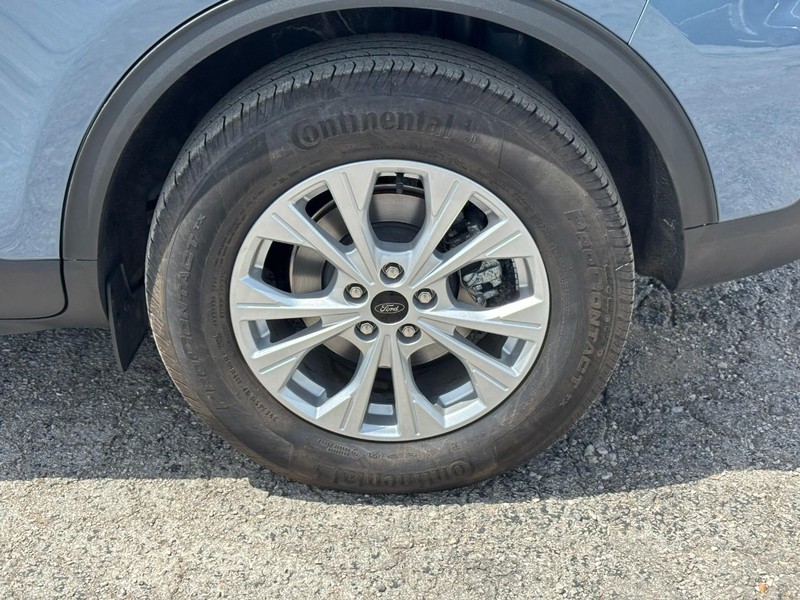 Ford Escape Vehicle Image 12
