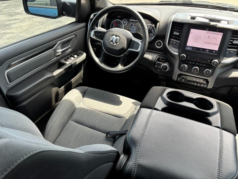 Ram 1500 Vehicle Image 14