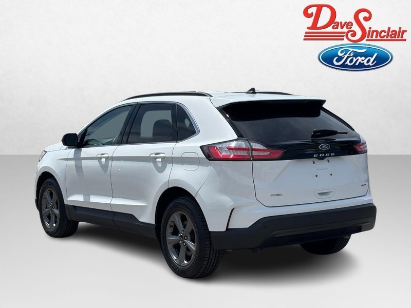 Ford Edge Vehicle Image 09