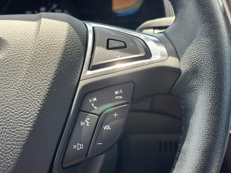 Ford Edge Vehicle Image 20