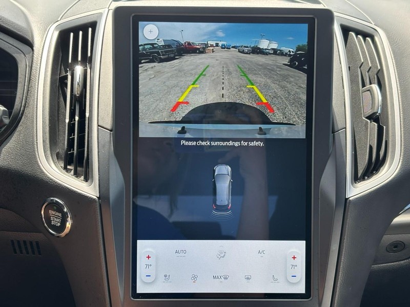 Ford Edge Vehicle Image 23