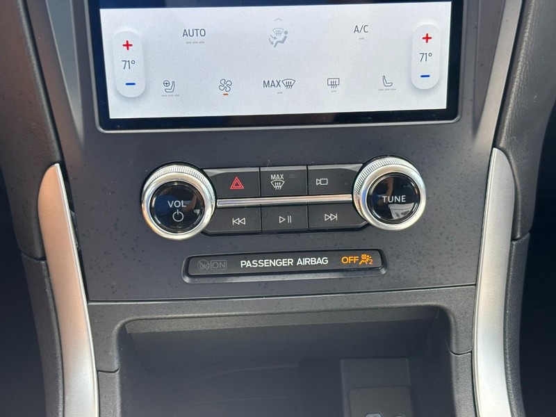 Ford Edge Vehicle Image 24