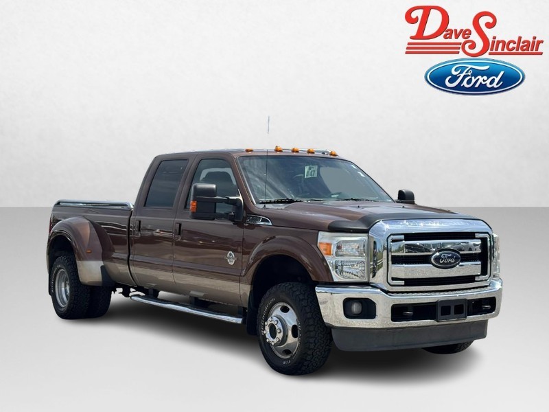 Ford Super Duty F-350 DRW Vehicle Image 04