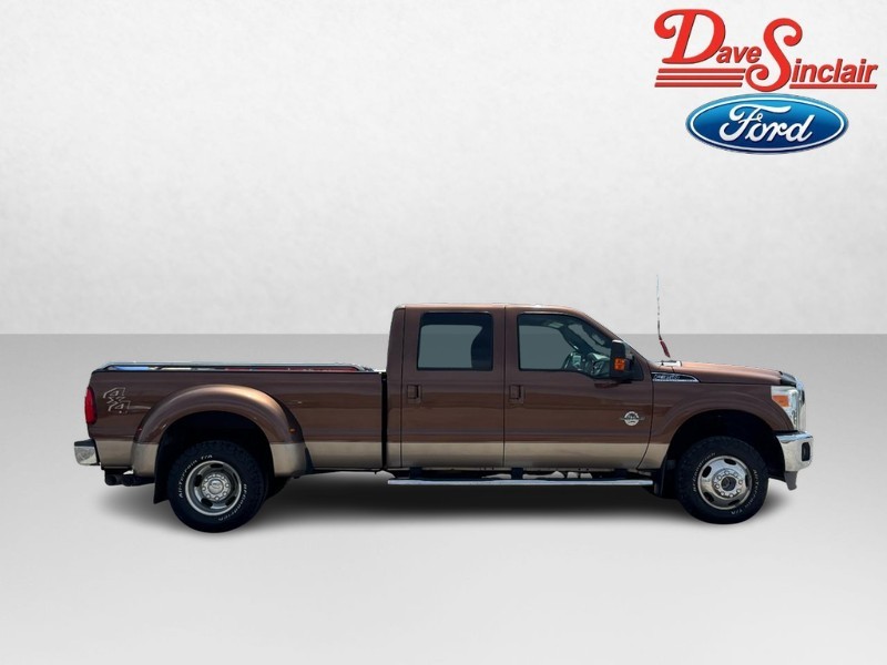 Ford Super Duty F-350 DRW Vehicle Image 05