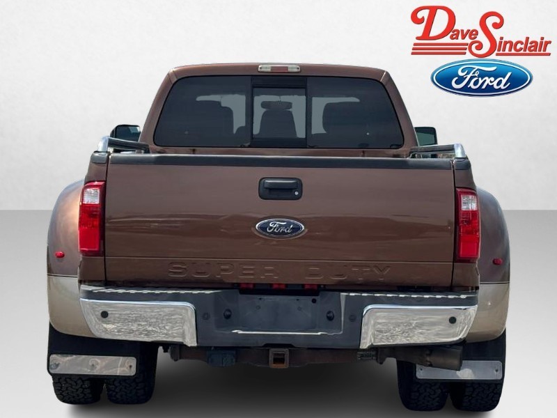 Ford Super Duty F-350 DRW Vehicle Image 08