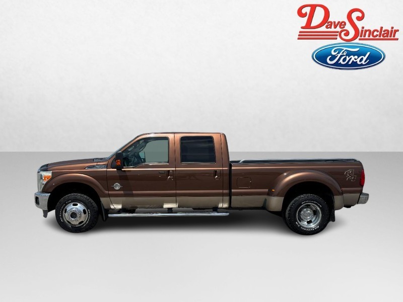 Ford Super Duty F-350 DRW Vehicle Image 10