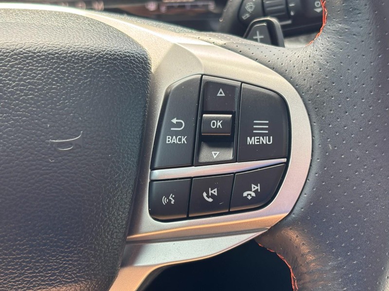 Ford Explorer Vehicle Image 20
