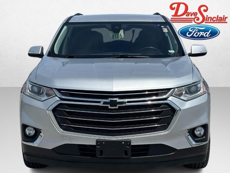 Chevrolet Traverse Vehicle Image 02