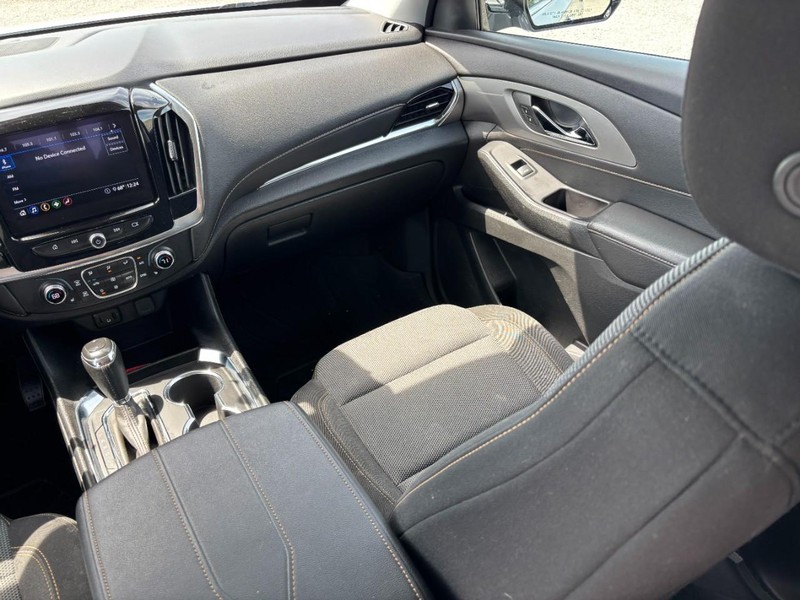 Chevrolet Traverse Vehicle Image 17