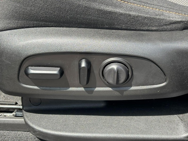 Chevrolet Traverse Vehicle Image 18