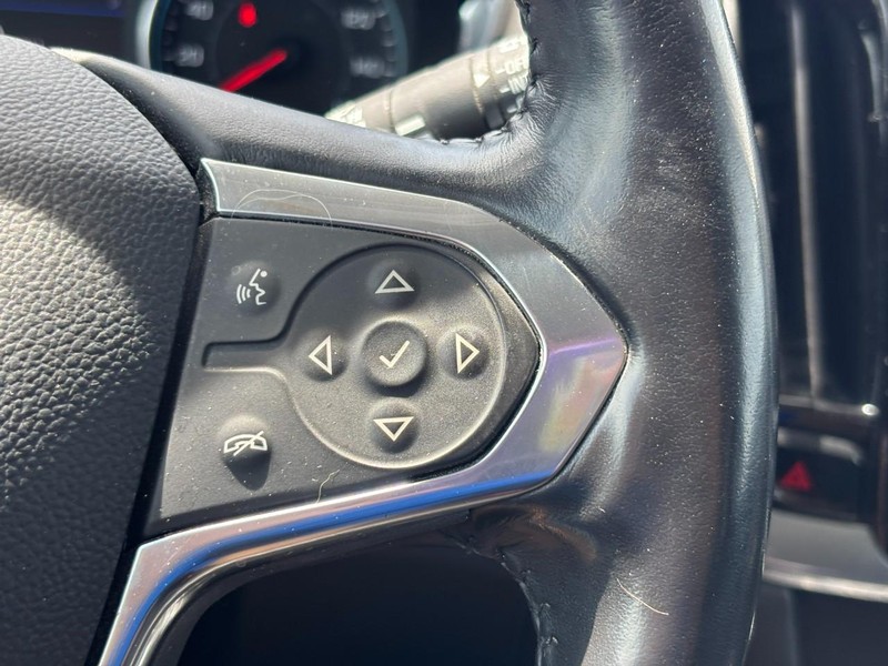 Chevrolet Traverse Vehicle Image 21
