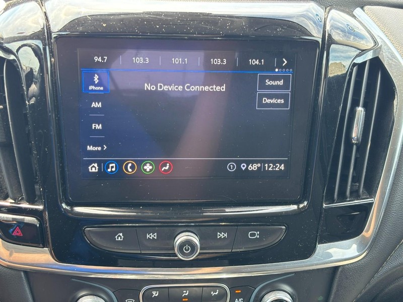Chevrolet Traverse Vehicle Image 23