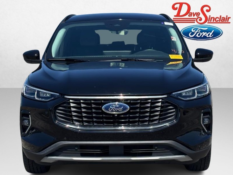 Ford Escape Vehicle Full-screen Gallery Image 02