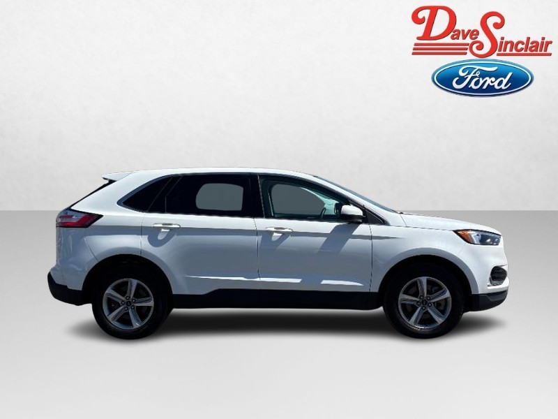 Ford Edge Vehicle Full-screen Gallery Image 05