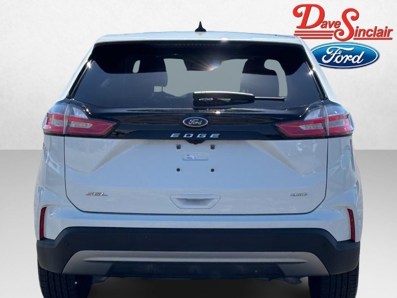 Ford Edge Vehicle Full-screen Gallery Image 08