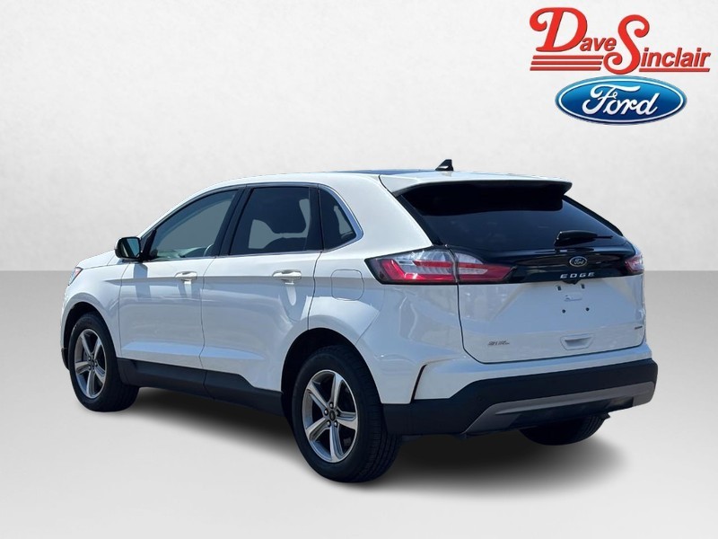 Ford Edge Vehicle Full-screen Gallery Image 09