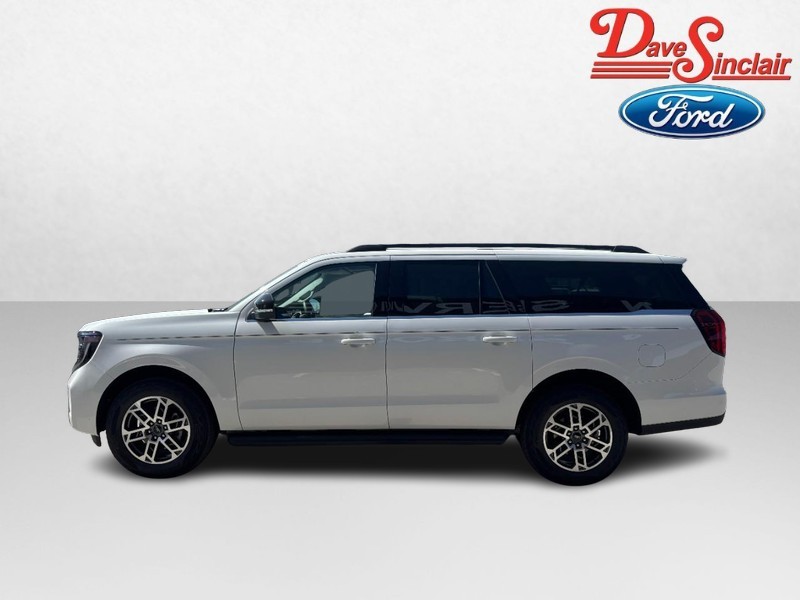 Ford Expedition Max Vehicle Image 10