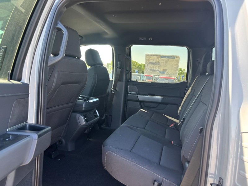 Ford F-150 Vehicle Image 12