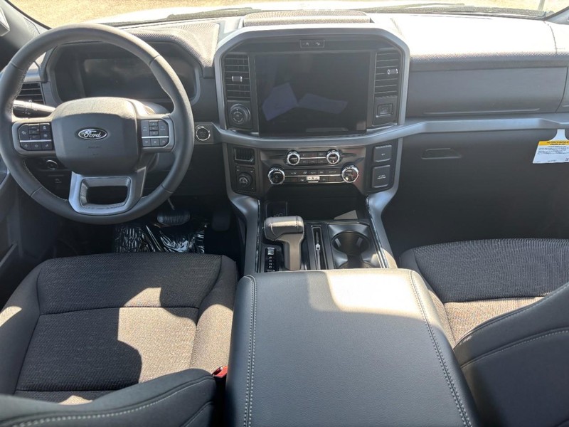 Ford F-150 Vehicle Image 14