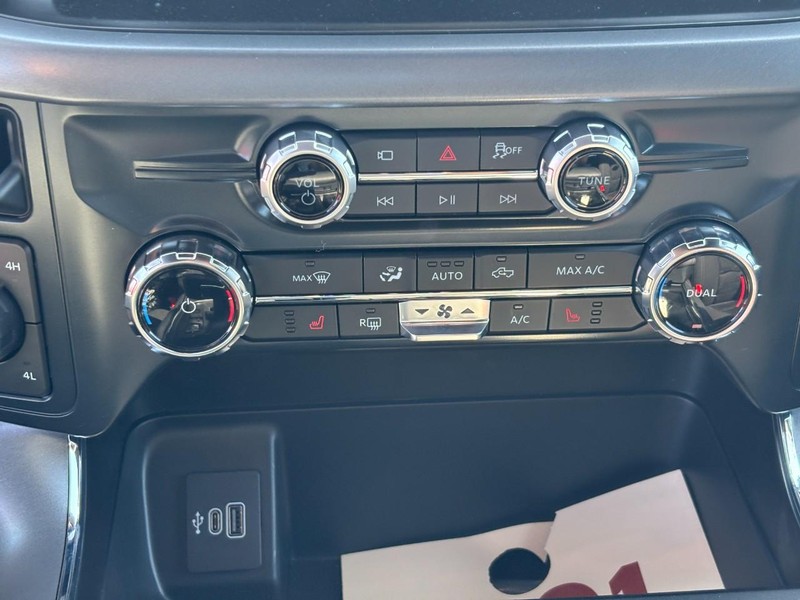 Ford F-150 Vehicle Image 24