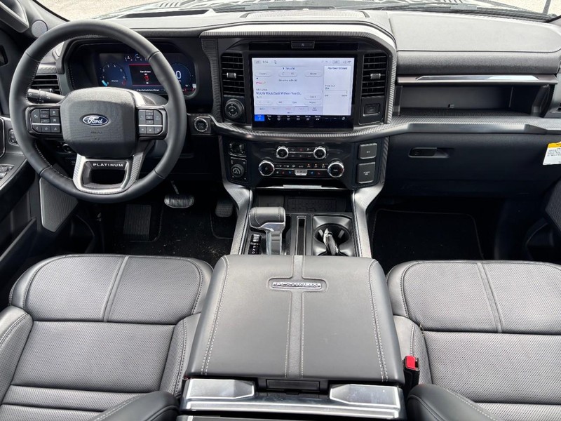 Ford F-150 Vehicle Full-screen Gallery Image 14