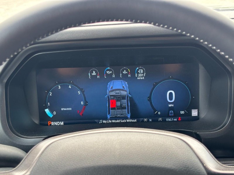 Ford F-150 Vehicle Full-screen Gallery Image 21