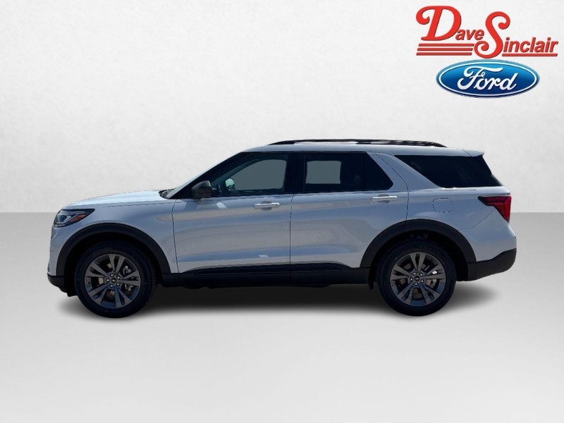 Ford Explorer Vehicle Image 10
