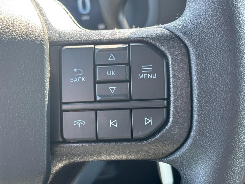 Ford F-150 Vehicle Full-screen Gallery Image 19