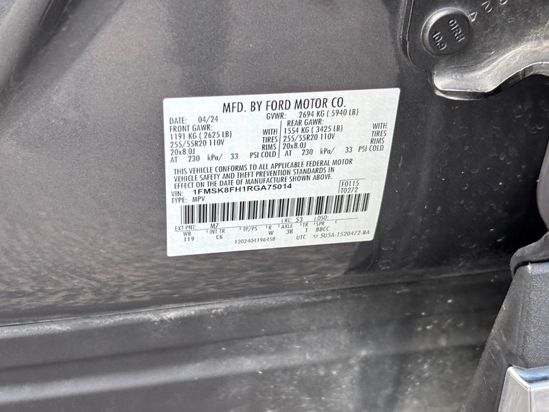 Ford Explorer Vehicle Image 26