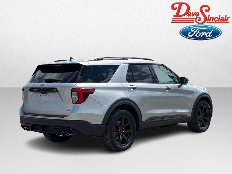 Ford Explorer Vehicle Image 07