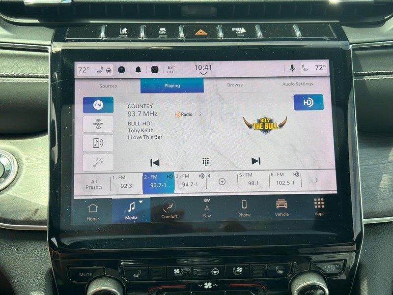 Jeep Grand Cherokee L Vehicle Image 23