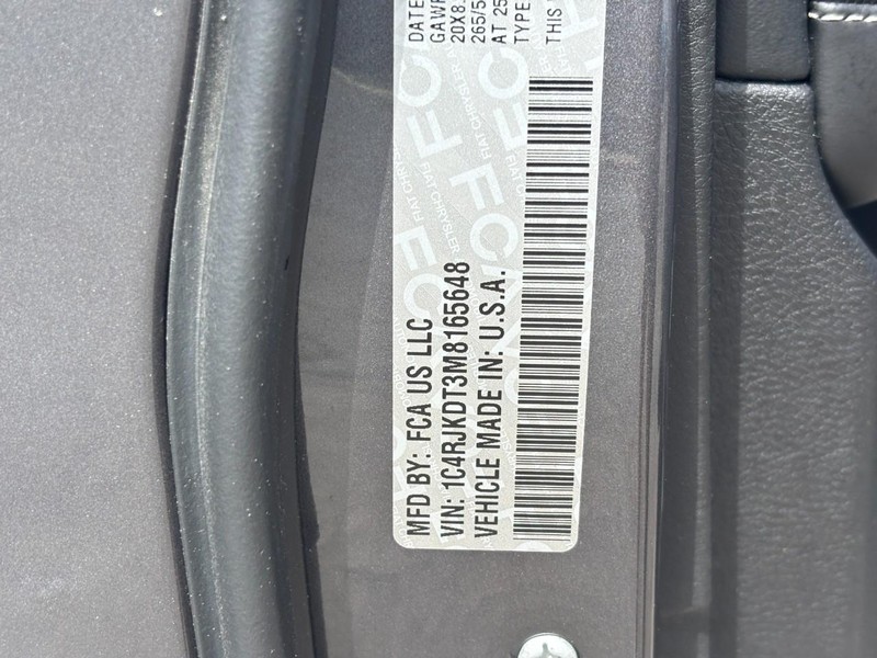 Jeep Grand Cherokee L Vehicle Image 27
