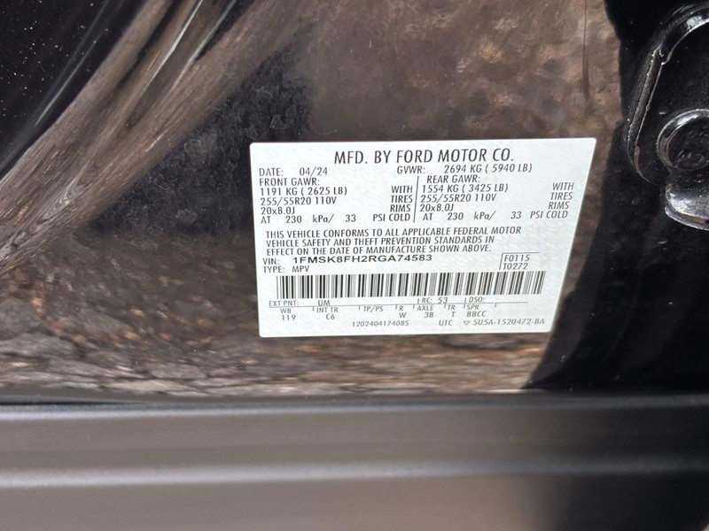 Ford Explorer Vehicle Image 27