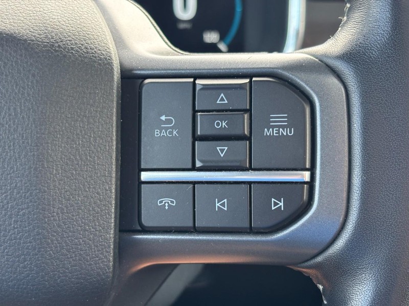 Ford F-150 Vehicle Full-screen Gallery Image 20